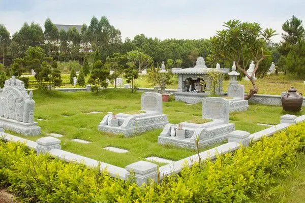 Nguyên tắc “tả nam hữu nữ”